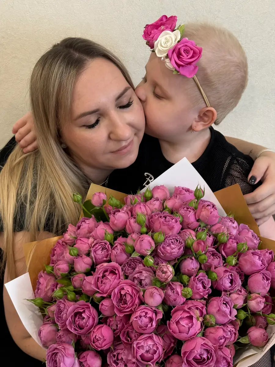 Моя любительница цветов💔
